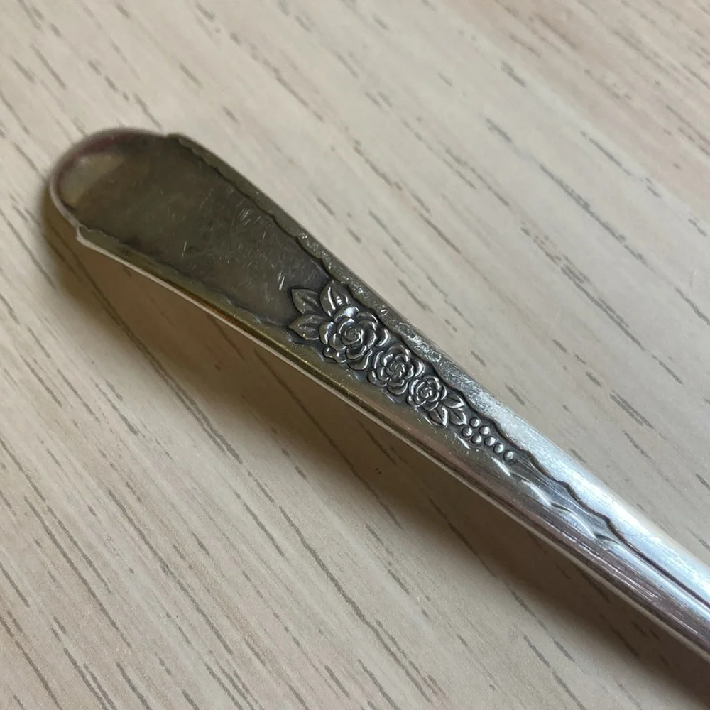 Vintage Gravy Silver Plated Ladle WM. ROGERS & SON IS, The GARDENIA Pattern 1941